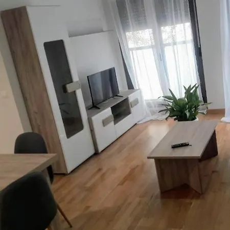 New, Cozy Plaza Del Pilar-fuenclara Appartement *