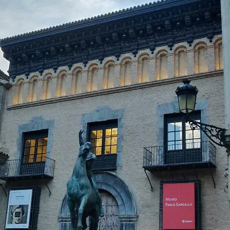 New, Cozy Plaza Del Pilar-fuenclara 萨拉戈萨